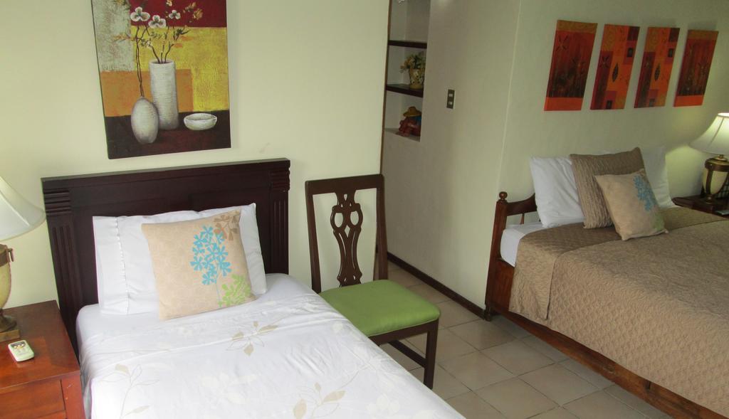 Hotel San Mateo San Salvador Szoba fotó
