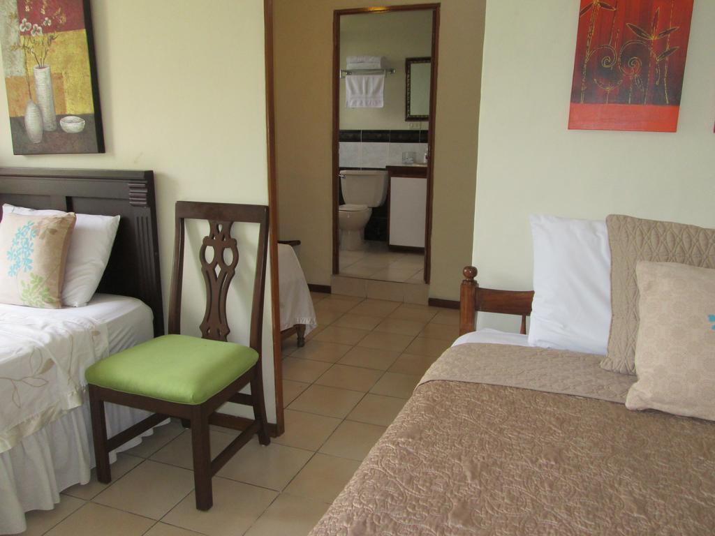 Hotel San Mateo San Salvador Szoba fotó