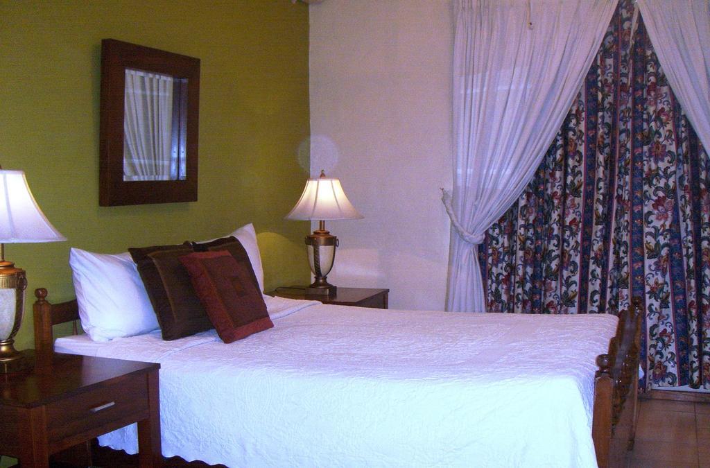 Hotel San Mateo San Salvador Szoba fotó